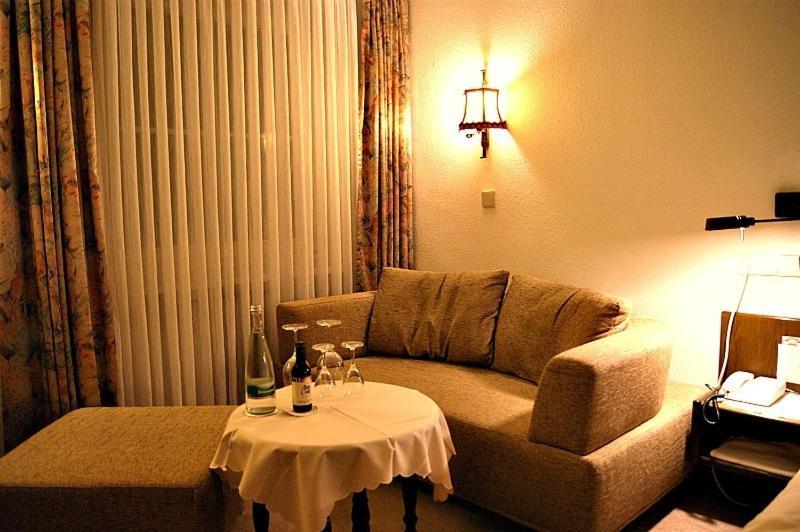 Hotel Restaurant Baeren Φρόιντενσταντ Δωμάτιο φωτογραφία