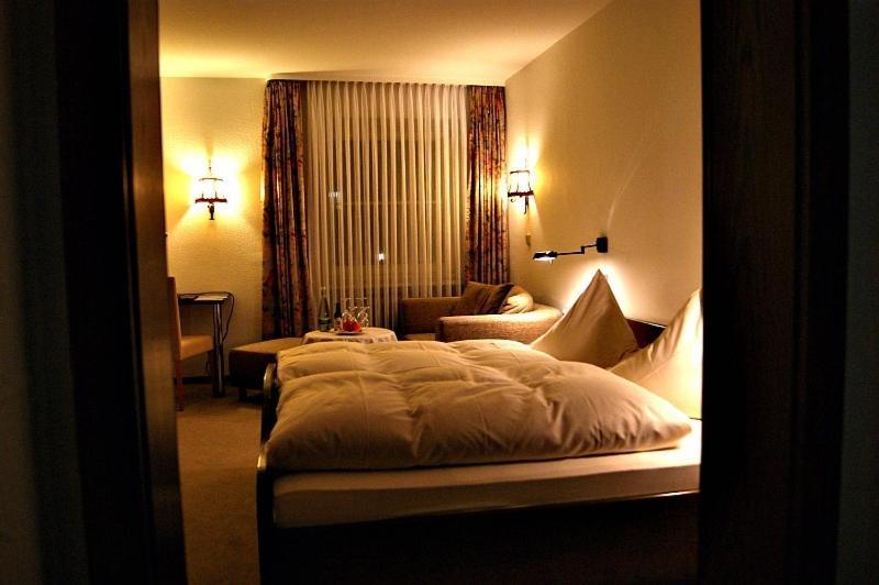Hotel Restaurant Baeren Φρόιντενσταντ Δωμάτιο φωτογραφία